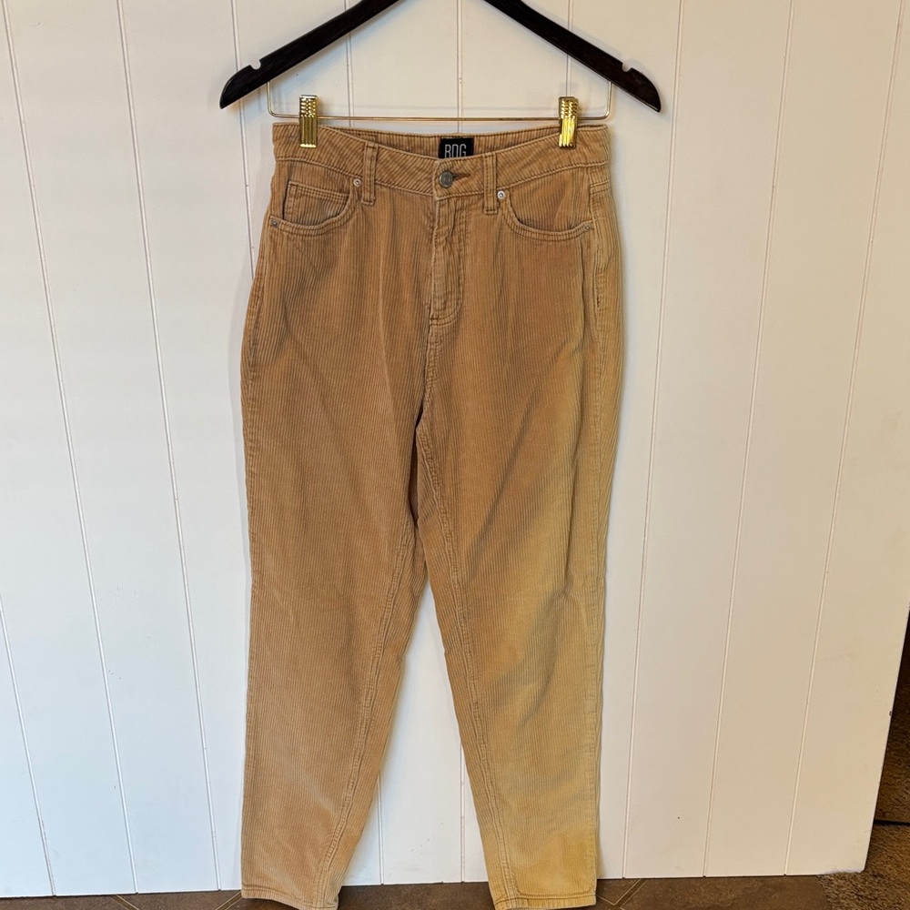BDG Mom High Rise Corduroy pants!  25